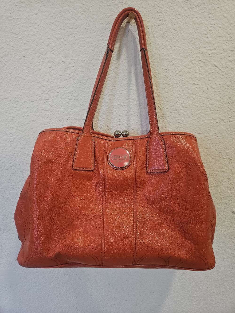 Vintage Coach Signature Patent Leather Kisslock Carryall Bag Coral Orange F15658